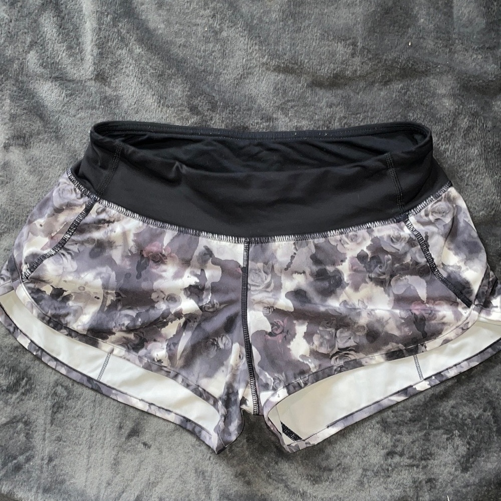 lululemon speed up shorts!
